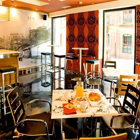 Hotel Qh Centro 3*