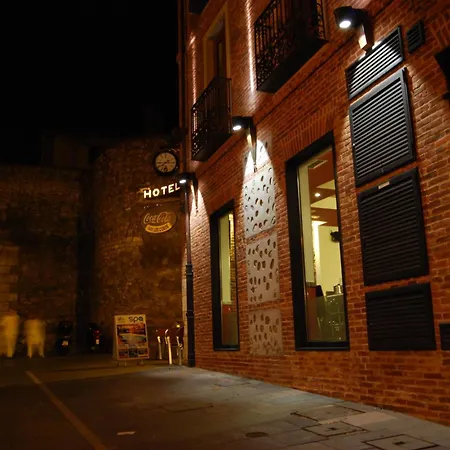 酒店 莱昂中央spaqh酒店 3*