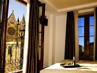 Hotel Qh Centro Leão