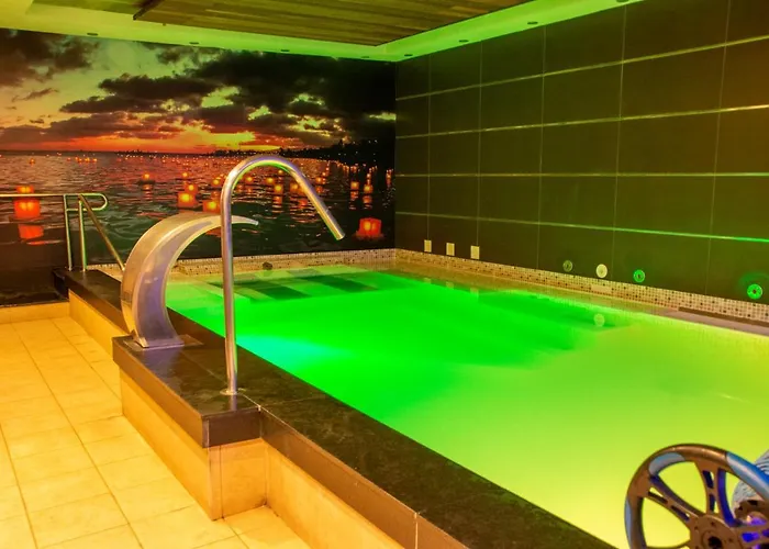 Qh Centro Ξενοδοχείο León