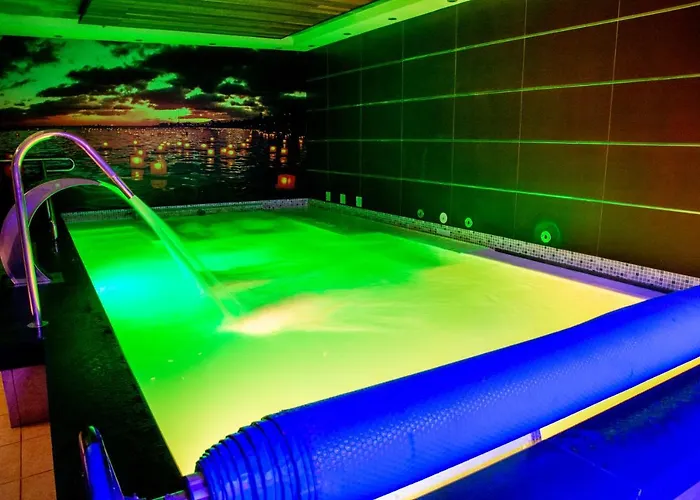 莱昂中央spaqh酒店 酒店 3*