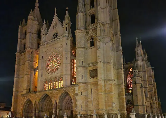 莱昂中央spaqh酒店 莱昂