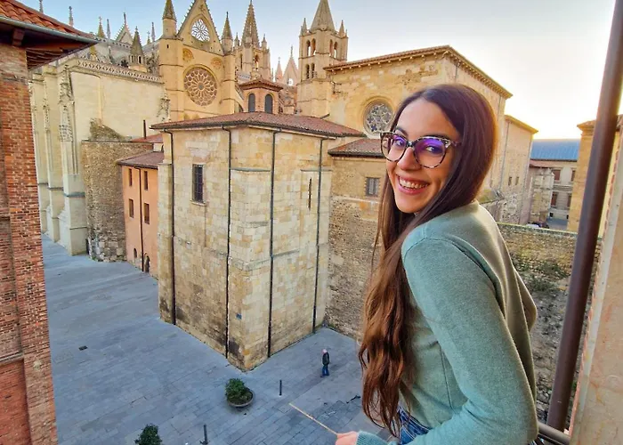 莱昂中央spaqh酒店 3* 莱昂