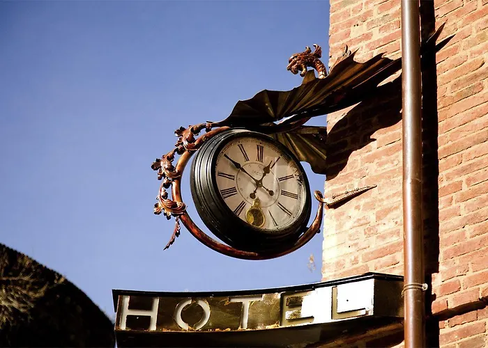 莱昂中央spaqh酒店 酒店 莱昂