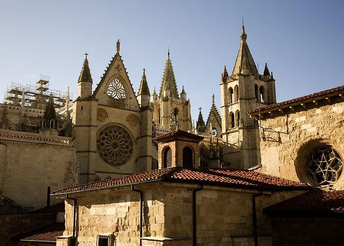 莱昂中央spaqh酒店 酒店 莱昂