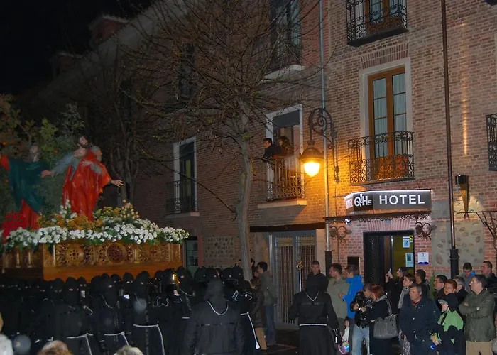 酒店 莱昂中央spaqh酒店 3*