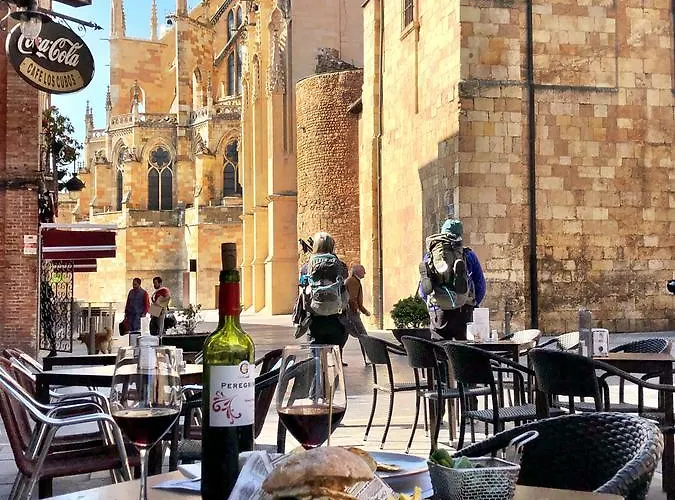 莱昂中央spaqh酒店 3*